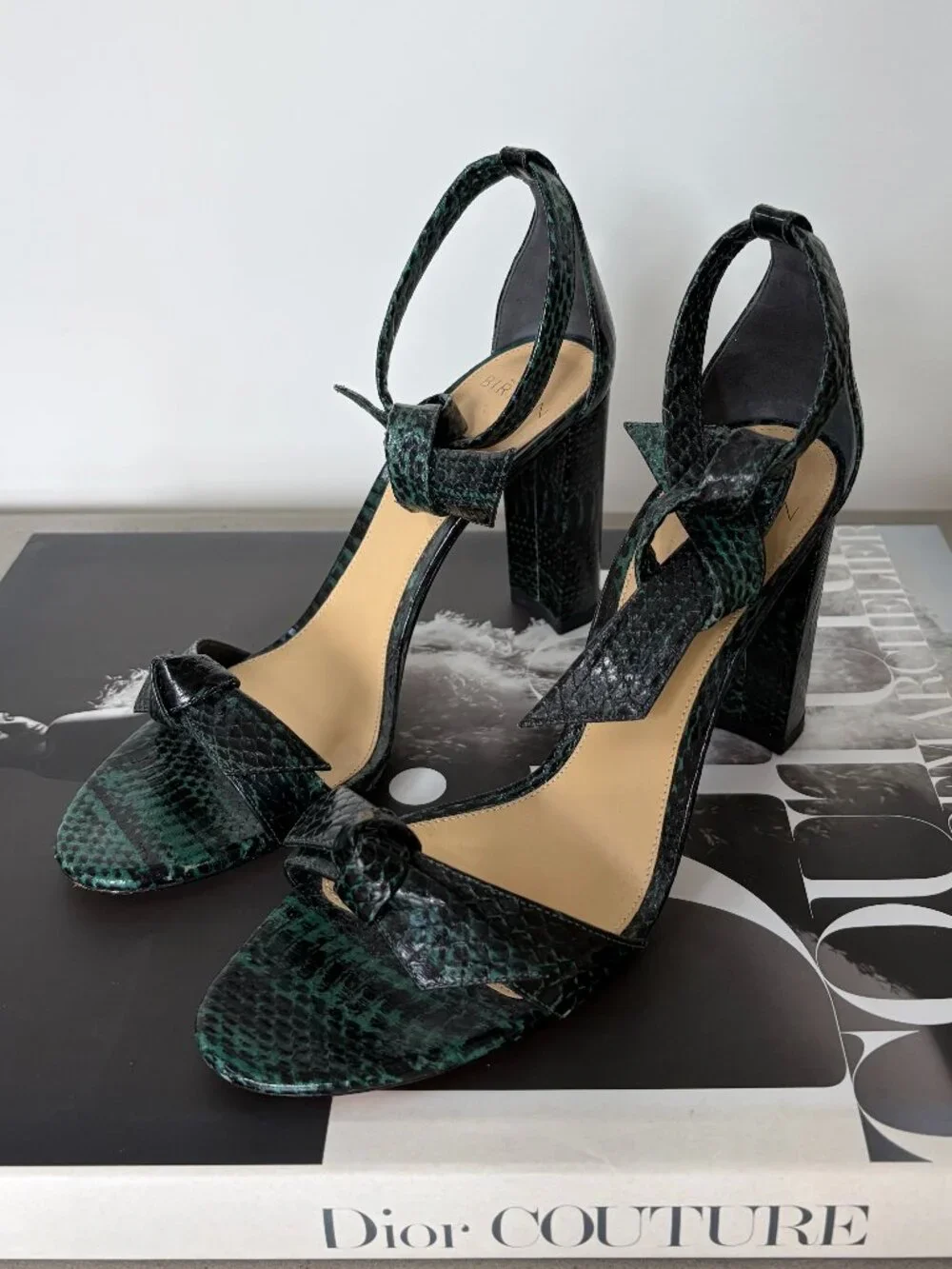 Alexandre Birman Clarita Snakeskin Block Heel Sandals 37.5 Green Black